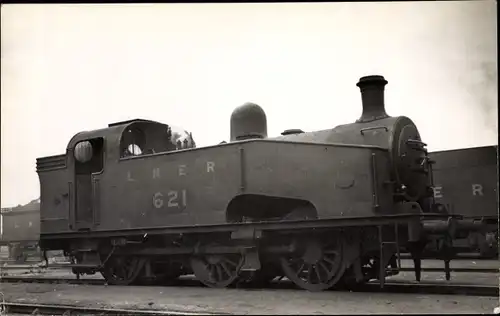 Foto Ak Britische Eisenbahn, London North Eastern Railway LNER J50 Class No. 621, Dampflokomotive