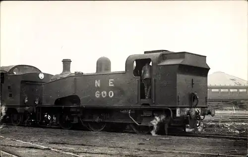 Foto Ak Britische Eisenbahn, London North Eastern Railway LNER J50 Class No. 600 NE, Dampflokomotive