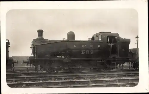Foto Ak Britische Eisenbahn, London North Eastern Railway LNER J50 Class No. 589, Dampflokomotive