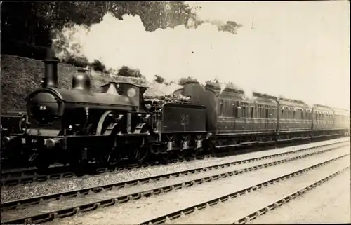 Foto Ak Britische Eisenbahn, Midland Railway MR Kirtley No. 25, LMS 1P Class, Dampflokomotive