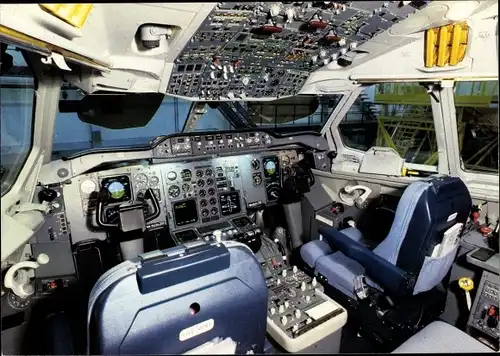 Ak Passagierflugzeug, Cockpit Airbus A-300 B, Swissair