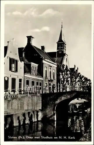 Ak Sloten Friesland Niederlande, Diep met Stadhuis en N. H. Kerk