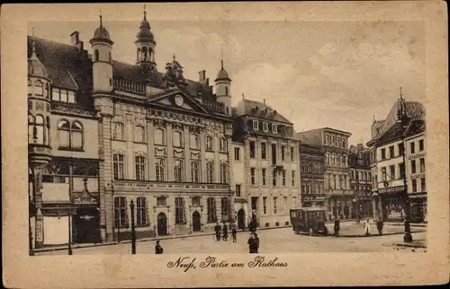 Ak Neuss in Nordrhein Westfalen, Partie am Rathaus, Geschäft Kaisers Kaffee