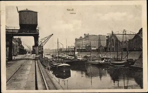 Ak Neuss am Rhein, Hafen, Boote