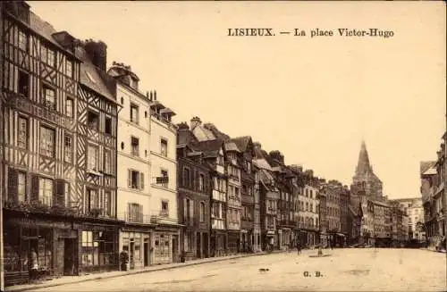 Ak Lisieux Calvados, La Place Victor Hugo