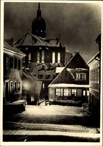 Foto Ak Annaberg Buchholz im Erzgebirge, Ortskern, Kirche, Straßenpartie, Winter