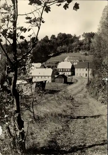 Ak Deutschneudorf im Erzgebirge, Straßenpartie