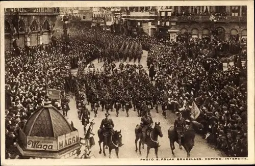 Ak Belgien, Scottish Band, la Musique Ecossaise, Schotten, Reiter, Siegesparade