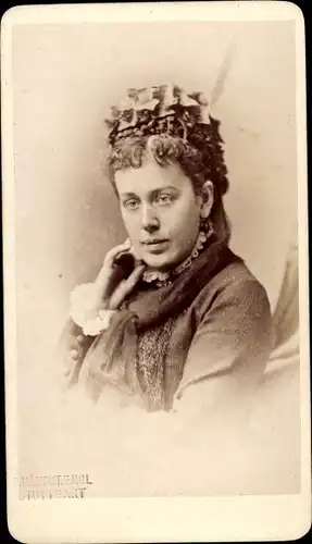 CdV Baronin von Berlichingen, Portrait
