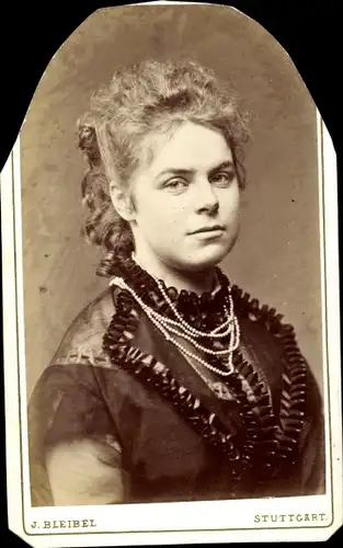 CdV Gräfin Scheler, Portrait