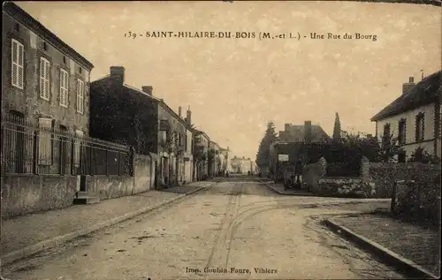 Ak Saint Hilaire du Bois Maine-et-Loire, Une Rue du Bourg