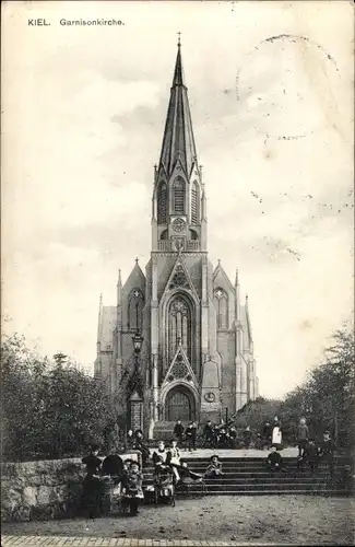 Ak Kiel in Schleswig Holstein, Partie an der Garnisonkirche