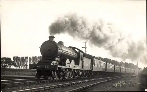 Foto Ak Britische Eisenbahn, Dampflok, NER Z1 Class No. 2211, LNER