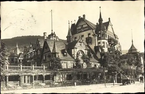 Foto Ak Assmannshausen Rüdesheim am Rhein, Hotel Zur Krone, Straßenpartie