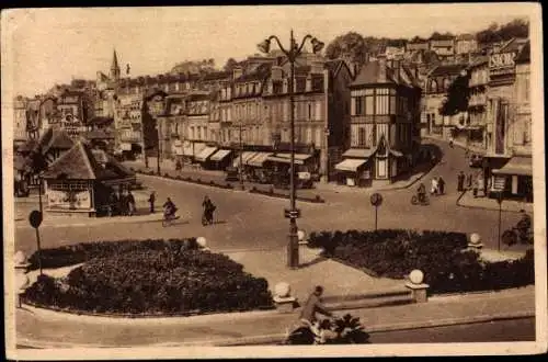 Ak Trouville Calvados, Reine des Plages, Place Fernand-Moreau