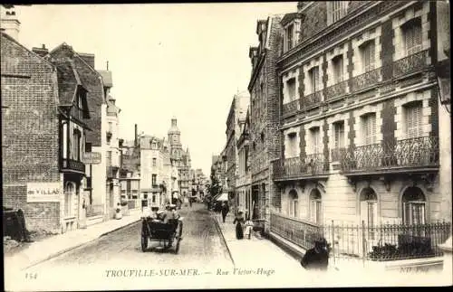 Ak Trouville sur Mer Calvados, Rue Victor-Hugo