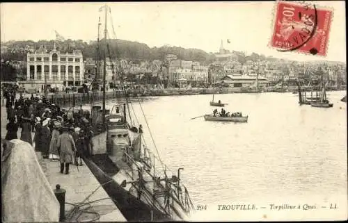 Ak Trouville Calvados, Torpilleur à quai