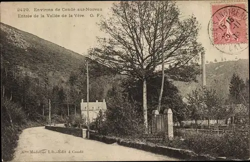 Ak Condé sur Noireau Calvados, environs, Entrée de la Vallée de la Vère