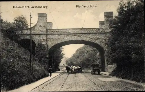 Ak Grafenberg Düsseldorf am Rhein, Pfeifferbrücke, Kutsche