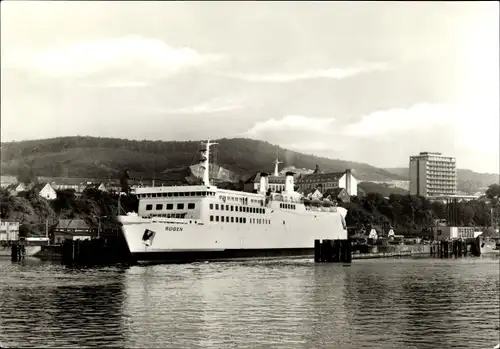 Ak Sassnitz auf Rügen, Eisenbahnfährschiff Rügen