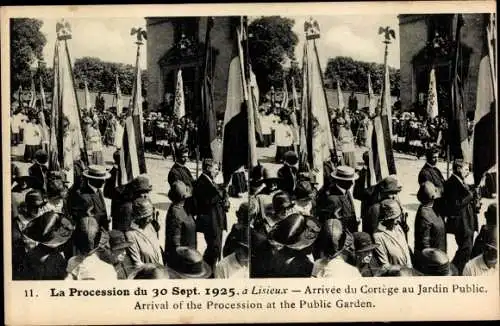 Stereo Ak Lisieux Calvados, La Procession 1925, Arrivee du Cortege au Jardin Public