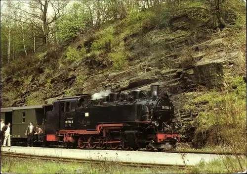 Ak Kipsdorf Altenberg im Erzgebirge, Schmalspurbahn, Personenzug mit Lokomotive 991784