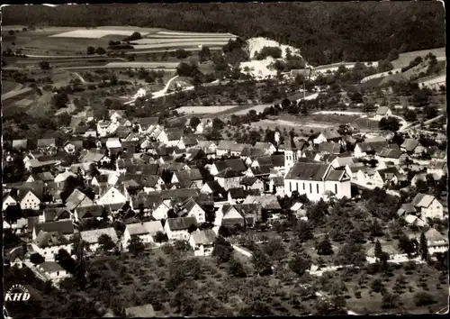 Ak Eigeltingen im Hegau Baden, Fliegeraufnahme vom Ort, Gasthof zum Adler