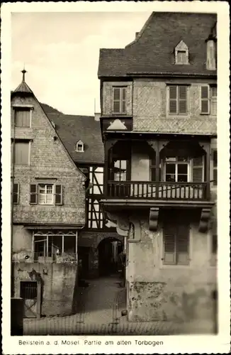 Ak Beilstein an der Mosel, Partie am alten Torbogen