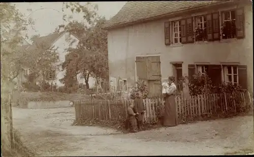 Foto Ak Randegg Gottmadingen im Hegau, Wohnhaus, Anwohner