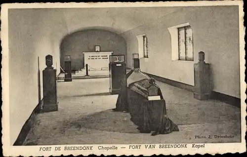 Ak Breendonk Puurs Flandern Antwerpen, Memorial National du Fort de Breendonk, Chapelle