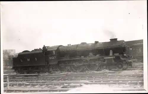 Foto Britische Eisenbahn, LMS Class 6P Royal Scots No. 6127 Old Contemptibles, Dampflokomotive