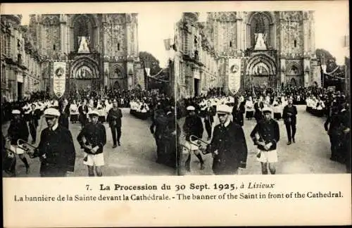 Stereo Ak Lisieux Calvados, La Procession 1925, La banniere de la Sainte devant la Cathedrale