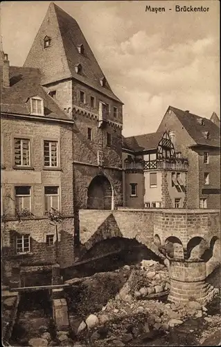 Ak Mayen in der Eifel, Brückentor