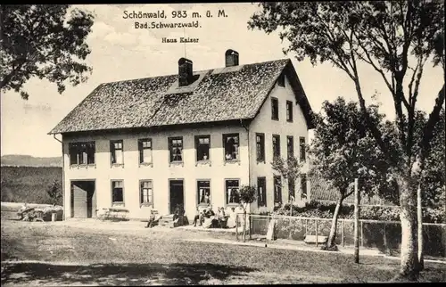 Ak Schönwald im Schwarzwald, Haus Kaiser, Außenansicht vom Garten