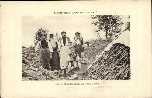 Ak Mazedonien, Femmes Macedoniennes en tenue de fete, Volkstrachten