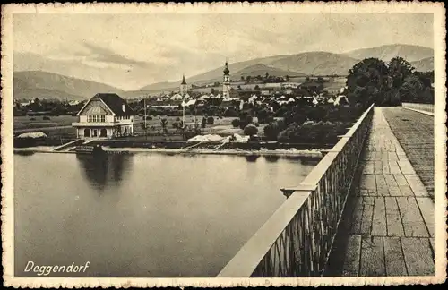 Ak Deggendorf im Bayerischen Wald Niederbayern, Teilansicht, Brücke