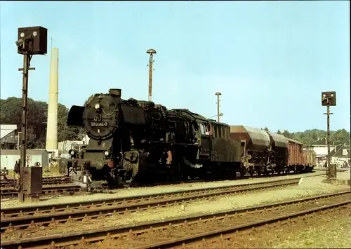 Ak Eisenbahn, Dampflokomotive, BR 50.00 im Bahnhof Bad Doberan, 1980