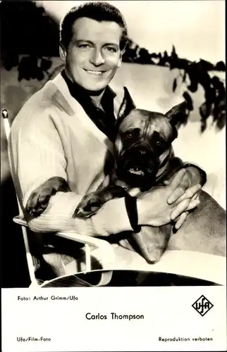 Ak Schauspieler Carlos Thompson mit Hund
