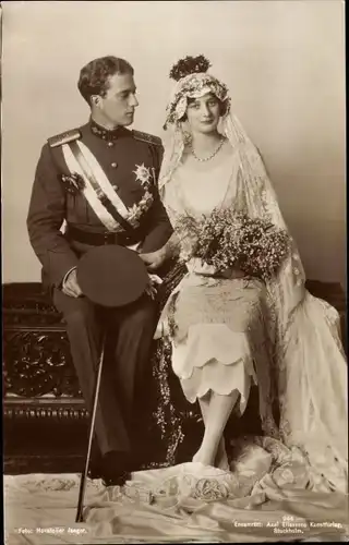 Ak Astrid von Schweden, Leopold III, König von Belgien, Hochzeit, Portrait