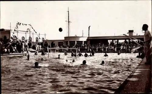 Foto Ak Trouville sur Mer Calvados, Piscine Olympique, Water Polo