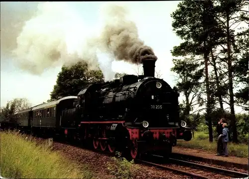 Ak Dampflokomotive, BR 38.2, 38 205, Im Ostseebezirk, Fahrt Rostock Güstrow 1980