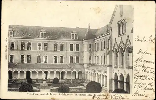 Ak Combrée Maine et Loire, Vue d'une partie de la cour interieure de l'Institution libre