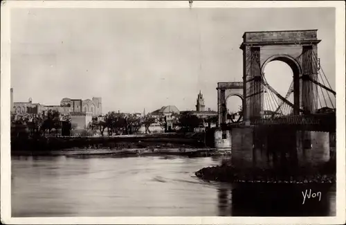 Ak Avignon Vaucluse, Le Pont suspendu, Le Palais des Papes