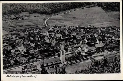 Ak Burladingen in der Schwäbischen Alb, Totalansicht der Ortschaft, Bahnhof