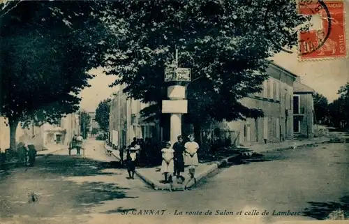 Ak Saint Cannat Bouches du Rhône, La route de Salon et celle de Lambesc