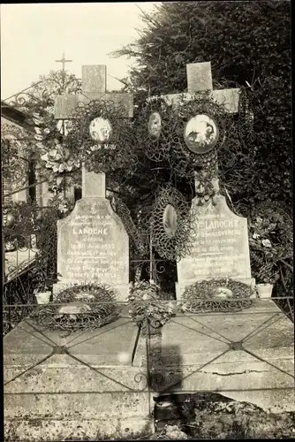 Foto Notre Dame de Courson Calvados, Friedhof, Grabstätte