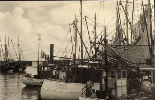 Ak Insel Sylt in Nordfriesland, Fischerboote, Hafen