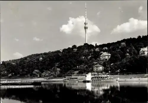 Ak Dresden Wachwitz, MS Wilhelm Pieck am Fernsehturm, Vorbeifahrt, Elbe