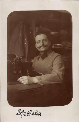 Foto Ak Deutscher Soldat in Uniform, Gefr. Müller, Portrait, I. WK