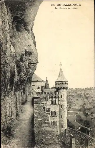 Ak Roc Amadour Rocamadour Lot, Le Chemin de Ronde